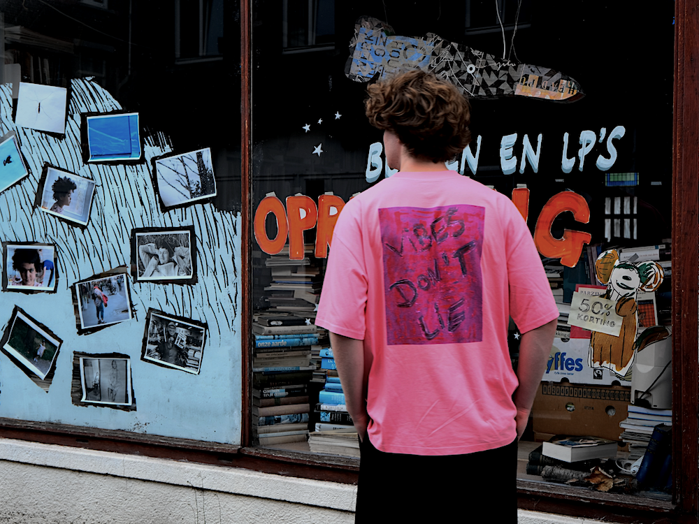 Oversized T-Shirt «Vibes don't lie» aus Bio-Baumwolle