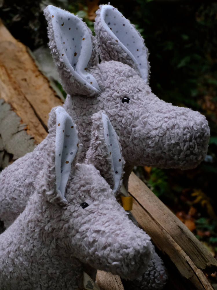 «Louie» Der Wolf, Groß in Hellgrau