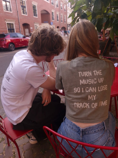 Croped T-Shirt "turn the music up", oversized