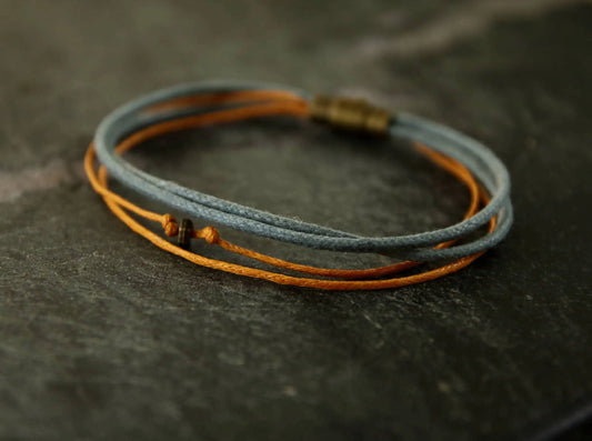 Armband für Männer in Orange-Blau, Handgemacht mit Magnetverschluss