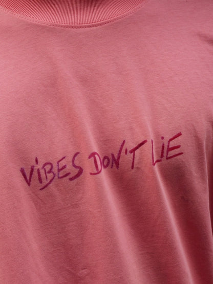 Oversized T-Shirt «Vibes don't lie» aus Bio-Baumwolle