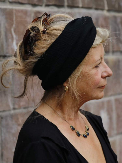 Organic muslin headscarf, black 