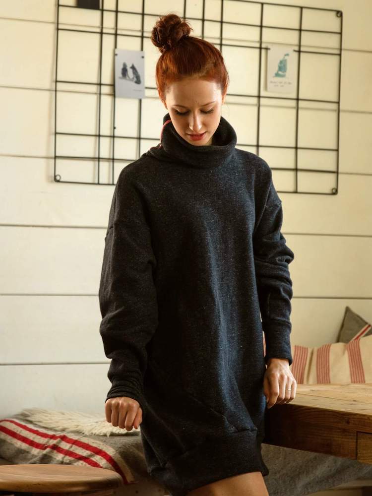 Sweat dress, black gray melange with turtleneck